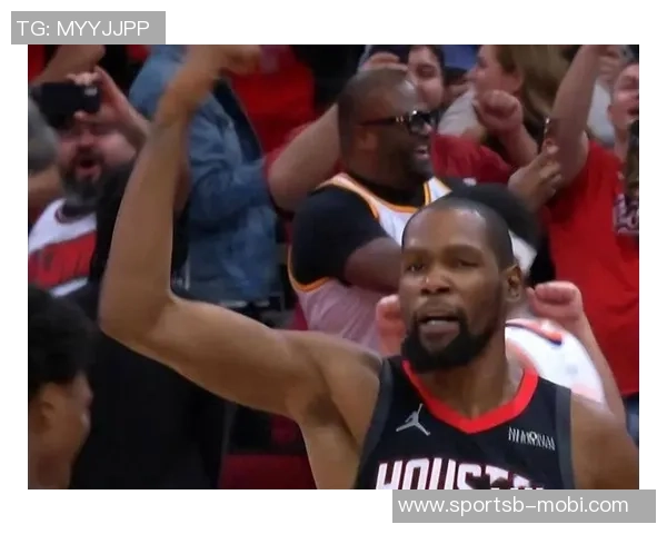 杜兰特末节爆发独揽16分全场贡献32分9篮板5失误助球队逆转胜利 杜兰特末节爆发独揽16分全场贡献32分9篮板5失误助球队逆转胜利