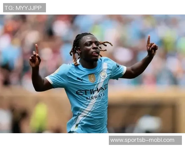 穆卡萨在主场首秀中大放异彩展现曼城青训的强大实力与潜力 穆卡萨在主场首秀中大放异彩展现曼城青训的强大实力与潜力