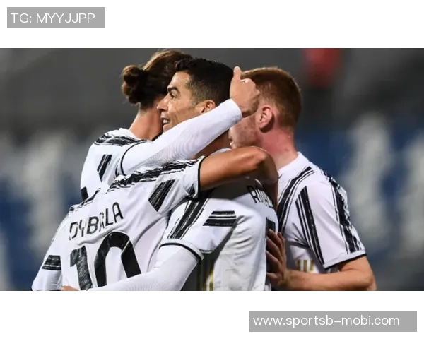 里尔主席怒斥裁判红牌判罚不公称其为耻辱与丑闻