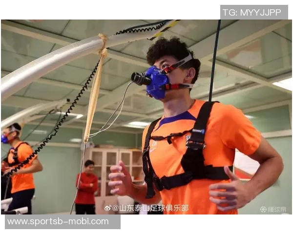 鲁媒报道泰山队海口冬训正式启动为期三周的第一阶段训练活动