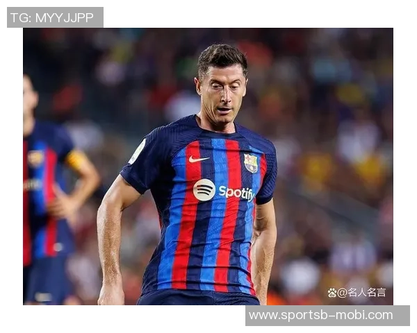 米兰计划明夏免签37岁莱万伊布力荐希望重现吉鲁成功案例