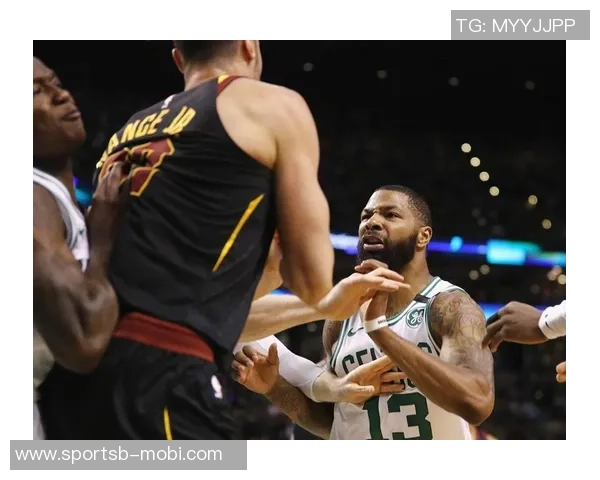 主场迎战绿军哈克斯和米切尔缺席球队面临挑战